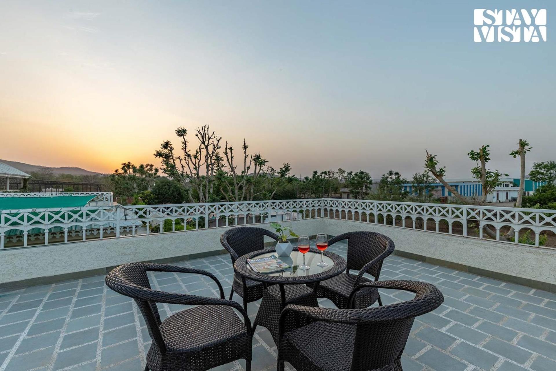 Free Birds Nest With Pvt Pool & Garden At Jaipur By Stayvista Exterior foto